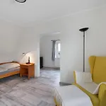 Janina Apartment